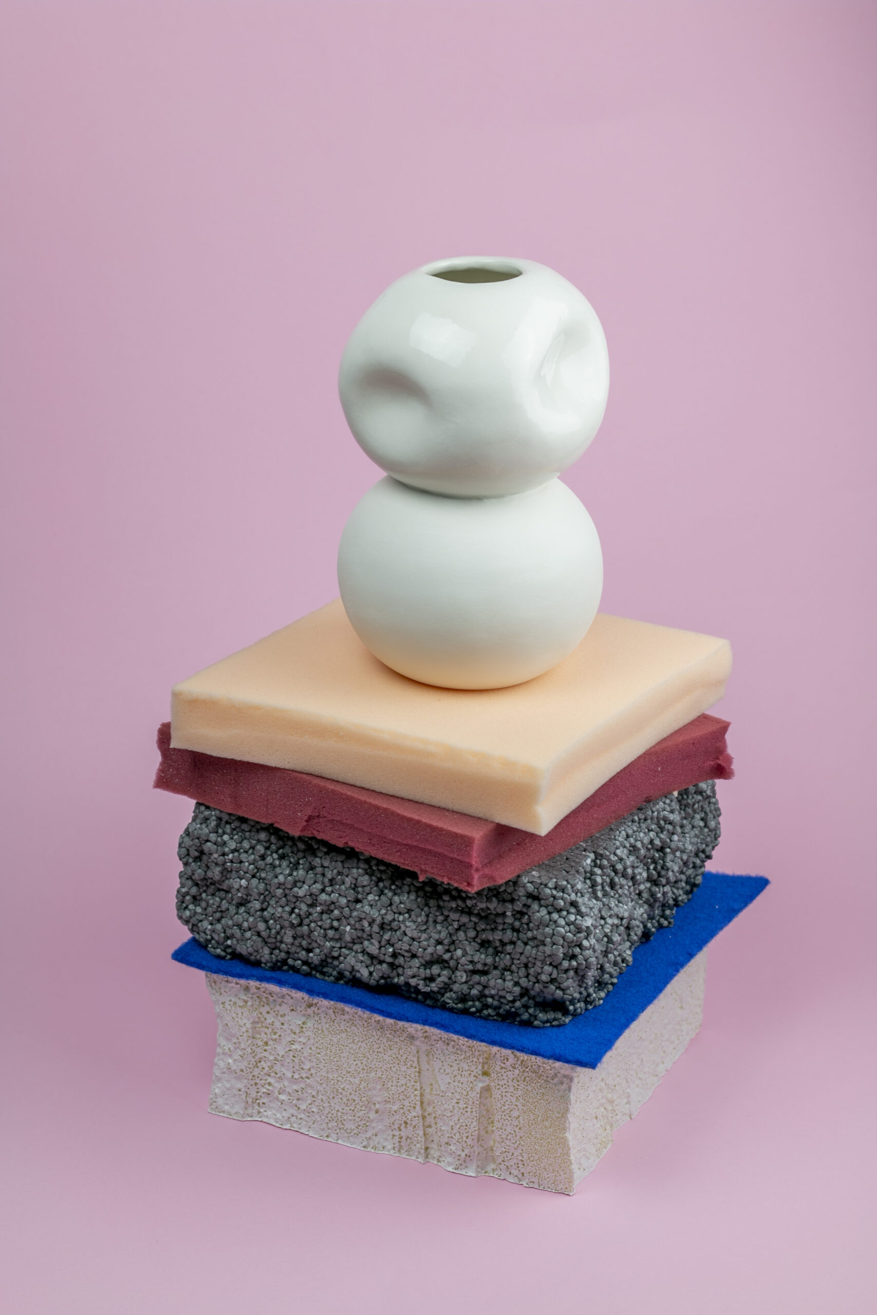 Little White Man Vase - Image 6